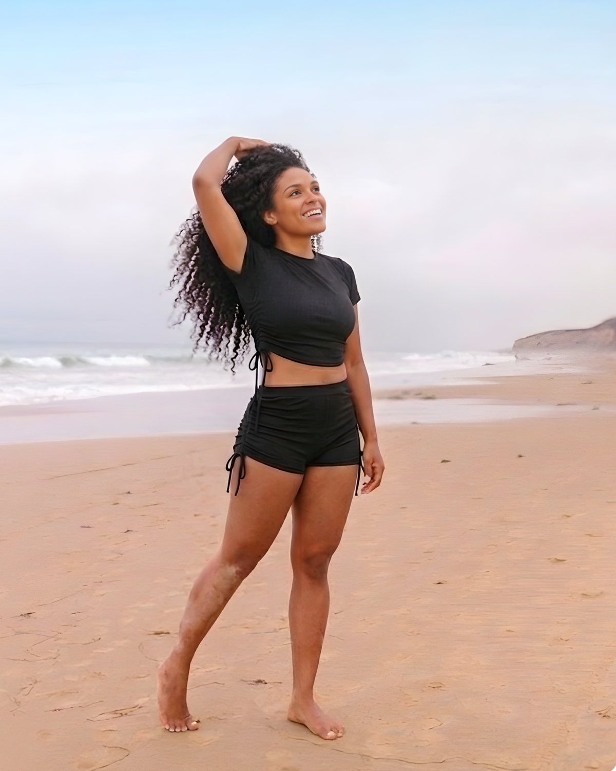 Maillot de bain semi-couvrant confortable Eclypse : ensemble de baignade t-shirt et short ajustables toutes tailles, vue devant